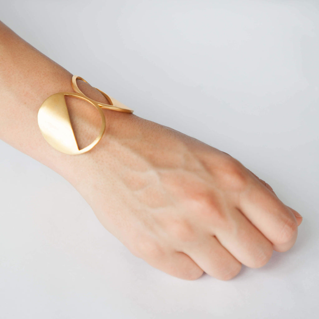 D 430 - Binary Circles Bracelet