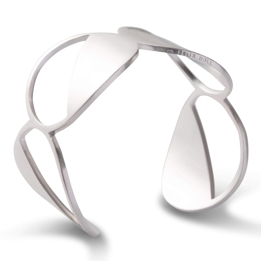 D 430 - Binary Circles Bracelet